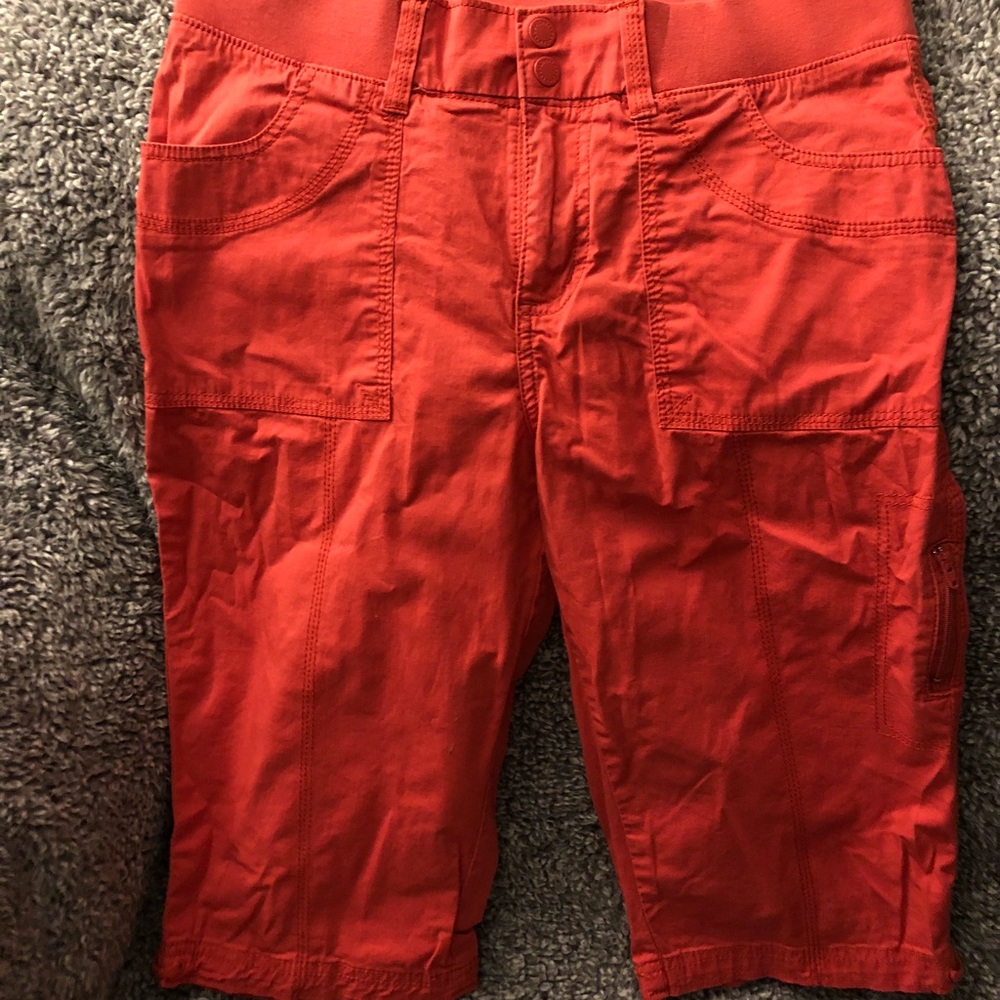 Coral colored capris